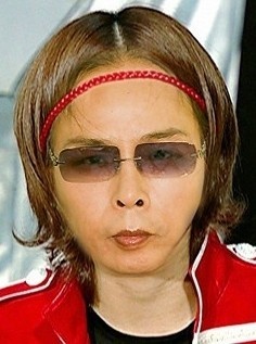 G Dragon 20년 후 사진.jpg