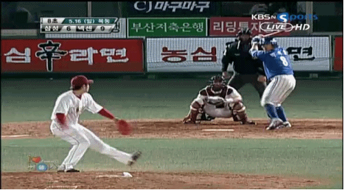 21. 1루타 치고 허세.jpg