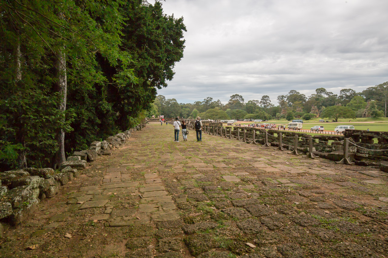 _J0A1203-1.jpg